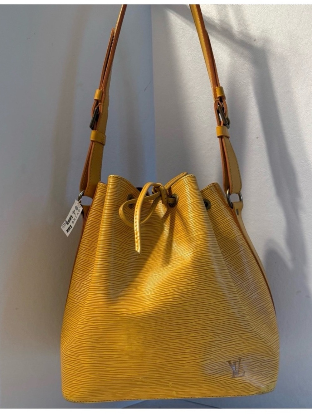 Epi Louis Vuitton Yellow Bucket Bag
